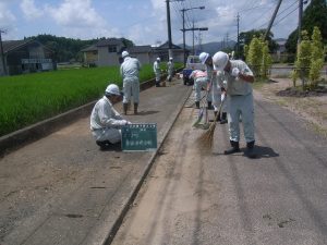 歩道・車道路面清掃