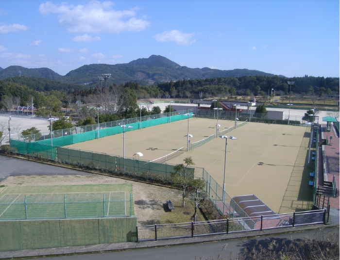 郡山総合運動場テニスコート改修工事