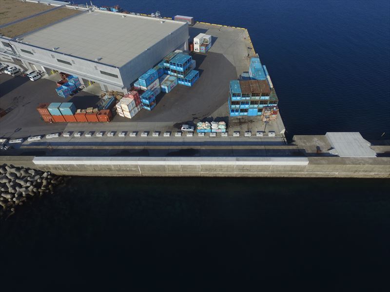 鹿児島港（新港区）南防波護岸（改良）消波ブロック製作工事外１件