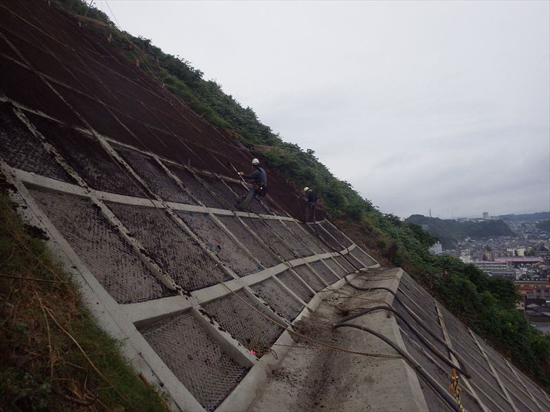 急傾斜地崩壊対策工事(小野地区)