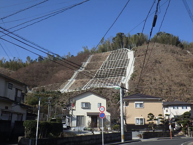 急傾斜地崩壊対策工事(小野地区)