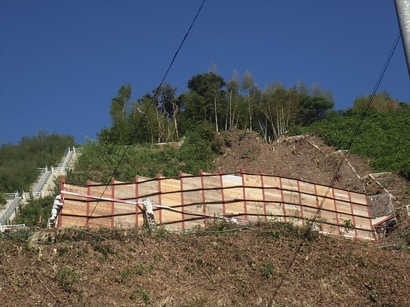 急傾斜地崩壊対策工事(小野地区)